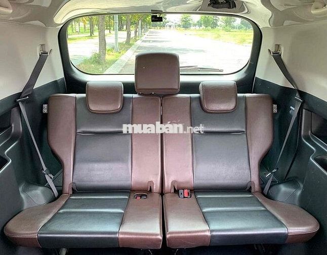 Toyota Innova Cross V 2024 Trắng