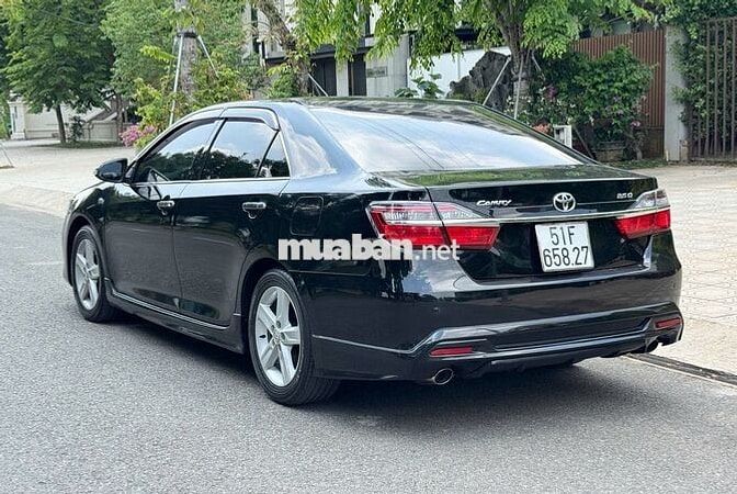 Toyota Camry 2.5Q 2016 Đen một chủ mua mới rất đẹp