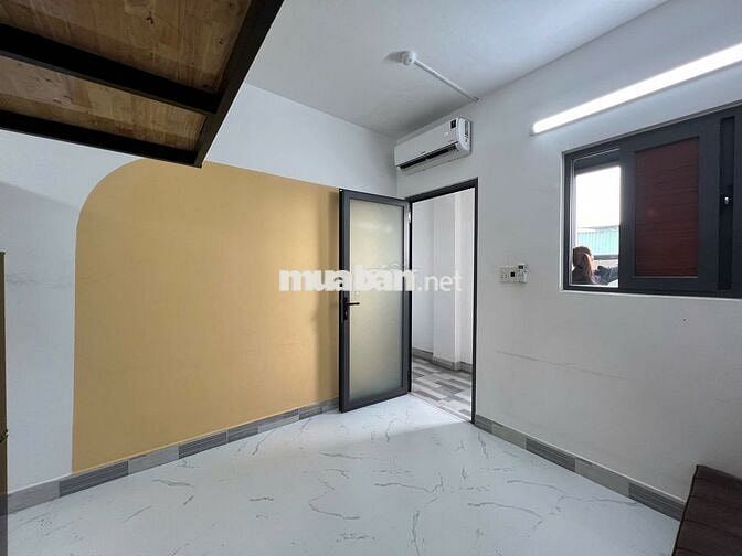 PHÒNG CÓ GÁC FULL NT BAN CÔNG NGAY NGÃ TƯ GA, ĐH NGUYỄN TẤT THÀNH