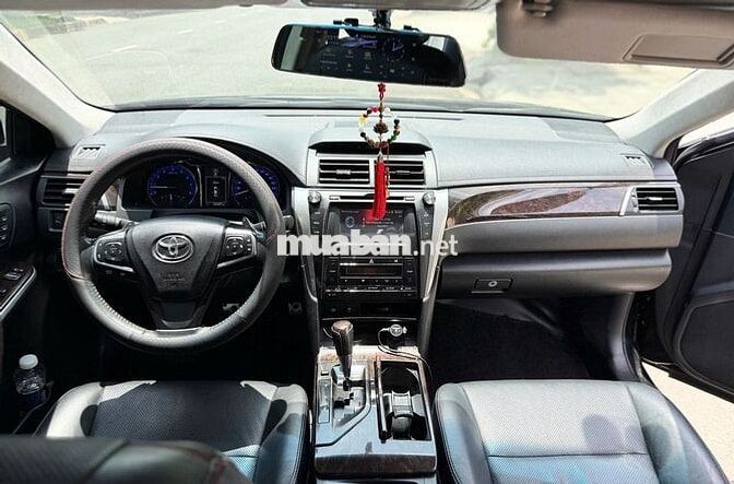 Toyota Camry 2.5Q 2016 Đen một chủ mua mới rất đẹp