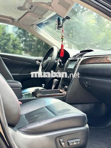 Toyota Camry 2.5Q 2016 Đen một chủ mua mới rất đẹp