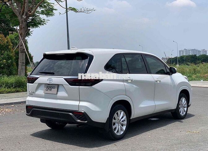 Toyota Innova Cross 2.0V 2024 Trắng