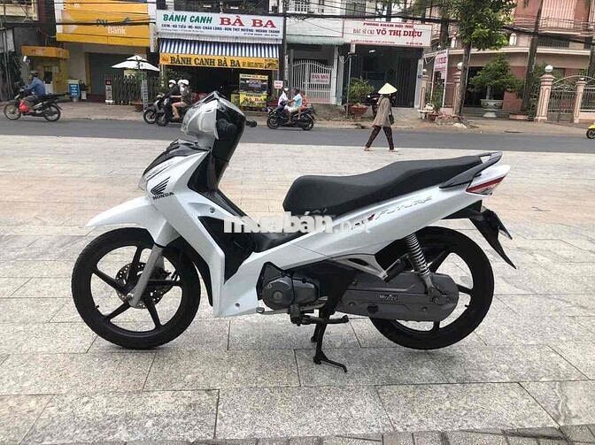 Honda Future 125 2022 Trắng Đen