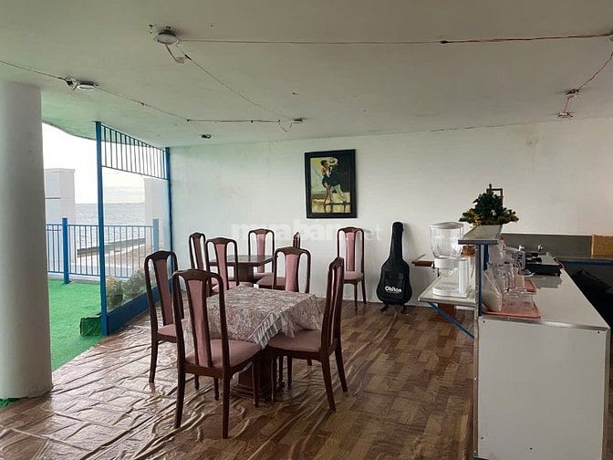Cho thuê hoặc sang lại khách sạn 24 Hạ Long, ngay Bãi Dứa