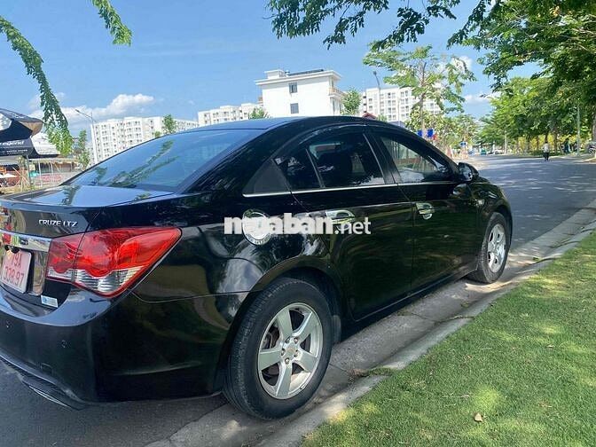 Chevrolet Cruze LTZ 1.8AT 2010  Đen 86000 km