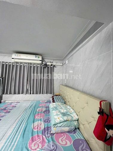 Cho thuê căn hộ tầng trệt chung cư 10 mẫu đường 49 