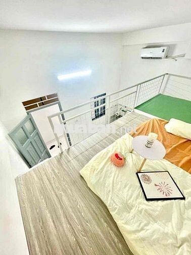 PHÒNG TRỌ CÓ GÁC NGAY NGÃ TƯ GA