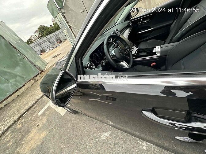 Mercedes-Benz C200 Avantgarde 2022 Đen