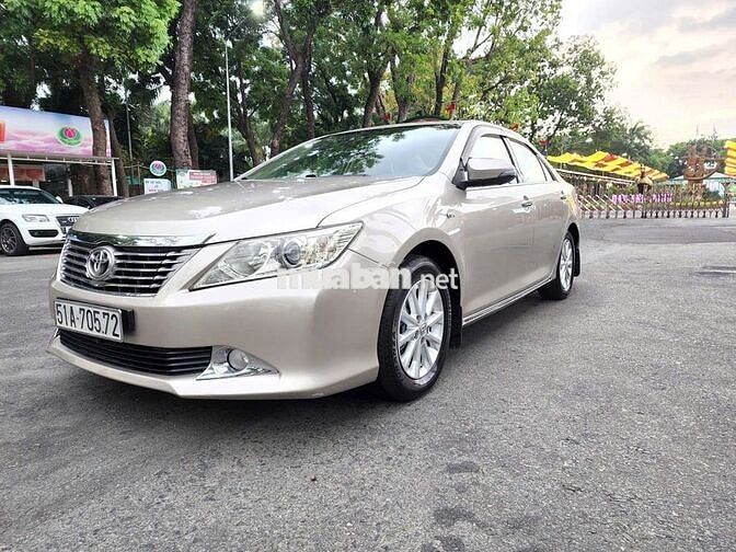 Toyota Camry 2014 2.0E 93000 km Vàng cát