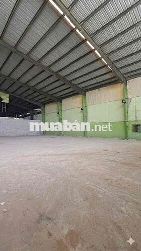 Kho chứa đồ hơn 500m2 kê bên Lâm Văn Bền