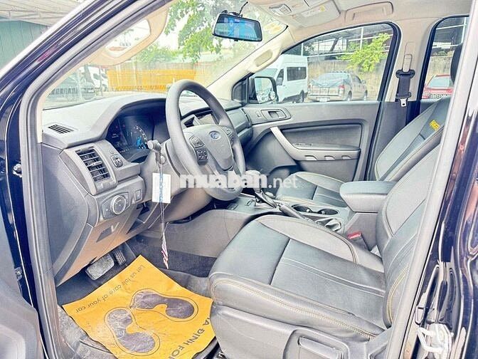 Ford Ranger XLS AT 4x2 2022 28.000km Đen