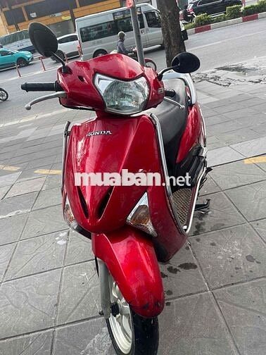 Honda Lead màu Đỏ