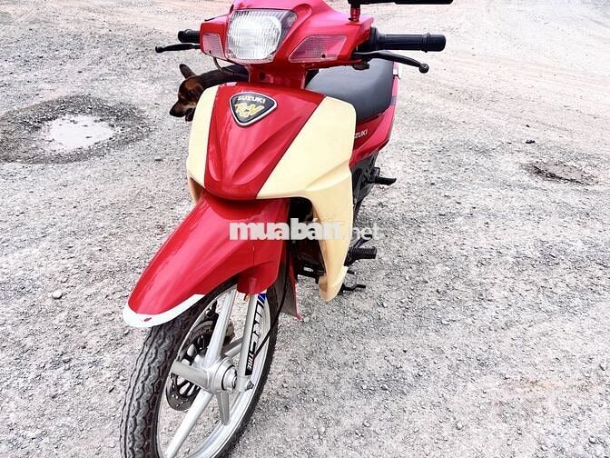 Suzuki Sport RGV 120 đỏ