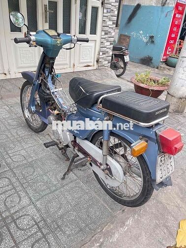 Honda Cub 50cc Xanh bstp đang chạy bình thường