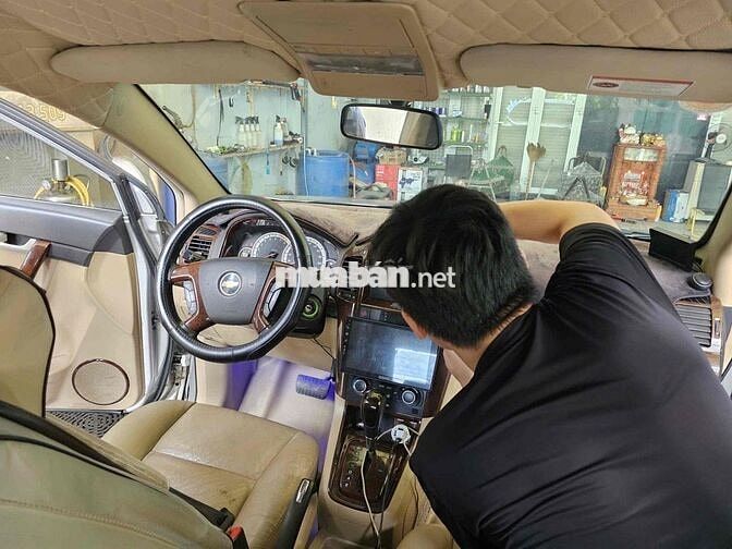 Chevrolet Captiva LTZ Max 2012 Bạc
