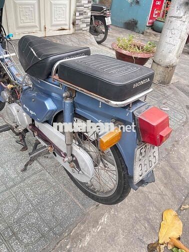 Honda Cub 50cc Xanh bstp đang chạy bình thường