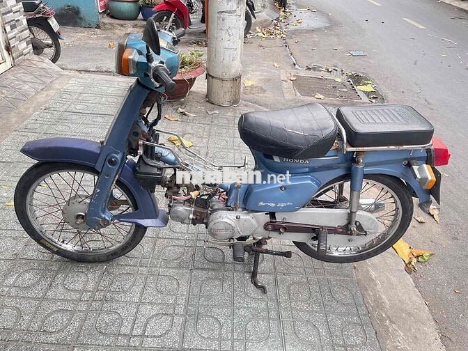 Honda Cub 50cc Xanh bstp đang chạy bình thường