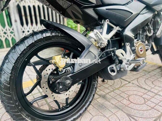 Kawasaki Bajaj Pulsar 200 FI 4V BSTP - BAO GÓP