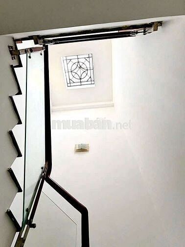 BÁN NHÀ ĐƯỜNG LÂM THỊ HỐ 4×14 ,3 TẦNG,HXH,SHR.