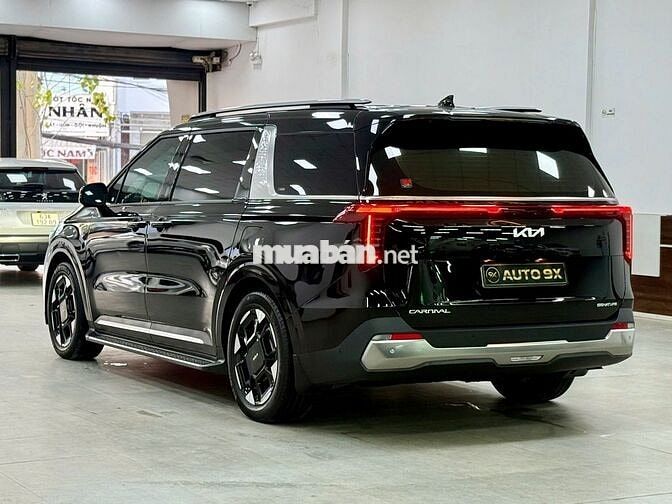 Kia Carnival 2024 2.2D Signature Đen