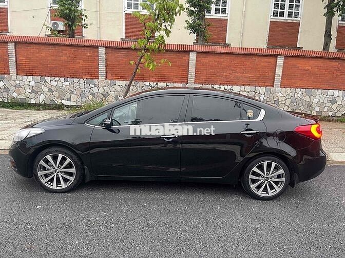 Kia K3 2015 1.6 AT - 17 km