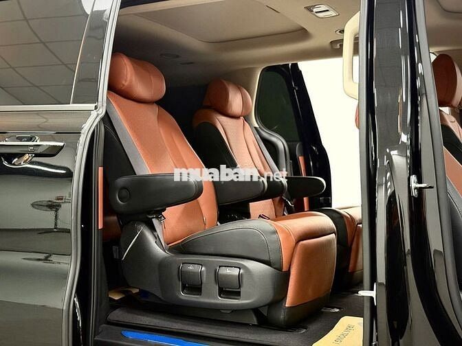 Kia Carnival 2024 2.2D Signature Đen