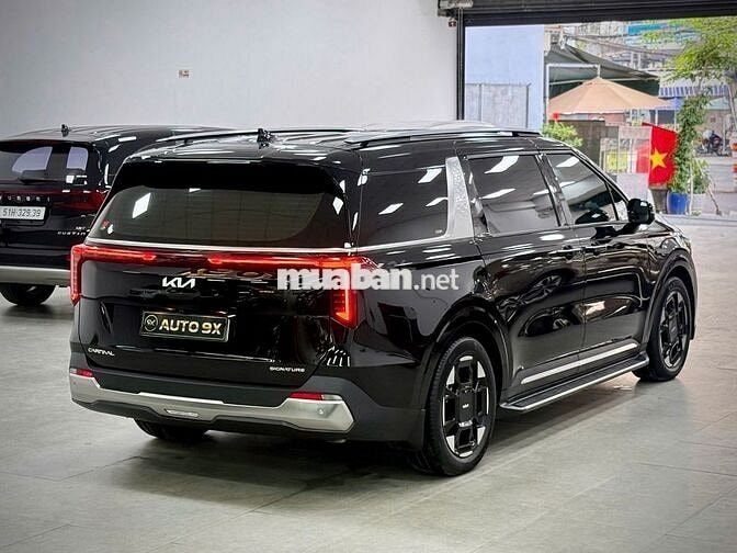 Kia Carnival 2024 2.2D Signature Đen