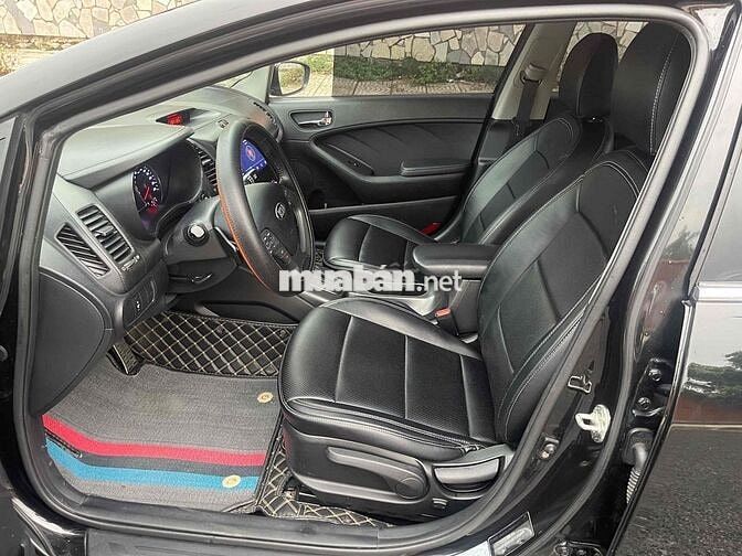 Kia K3 2015 1.6 AT - 17 km