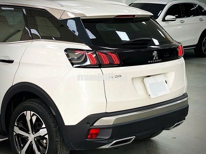Peugeot 3008 Allure 2022 Trắng 30000 km
