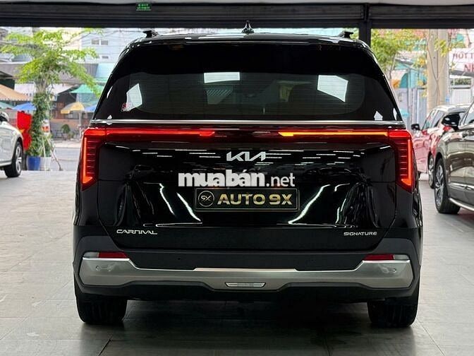 Kia Carnival 2024 2.2D Signature Đen