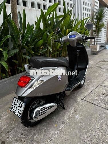 Vespa 50cc 2022 Bạc