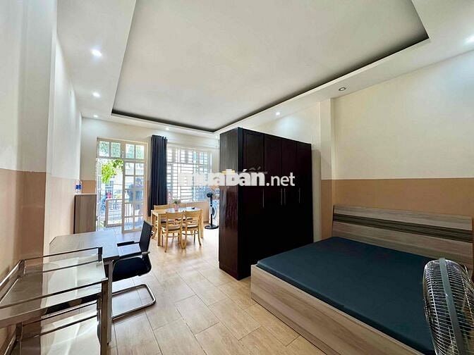Căn Ban Công 40m2 Cực Chill FullNT Chỉ Tính Điện Nước Ngay Landmark