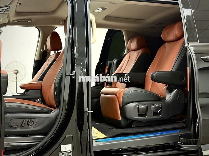 Kia Carnival 2024 2.2D Signature Đen