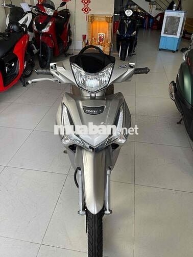 future . mẫu mới. đèn less . máy zin im . áo đẹp