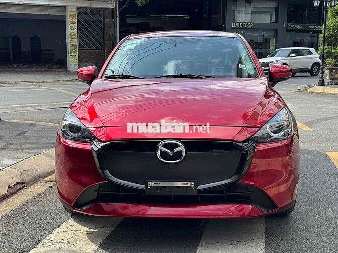 Bán Gấp Mazda 2 AT 2025 1.800 km zin 99% Như Mới