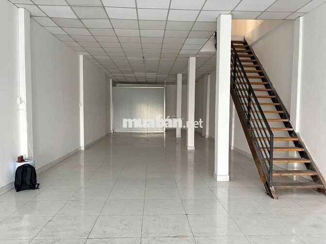 CHO THUÊ NHÀ MT ĐỐI DIỆN BX AN SƯƠNG 6*30 GIÁ 20TR/THÁNG