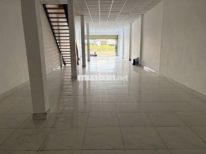 CHO THUÊ NHÀ MT ĐỐI DIỆN BX AN SƯƠNG 6*30 GIÁ 20TR/THÁNG