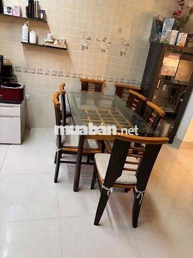 80m 4 tầng ,4 ngủ 4wc , oto vào nhà , mặt tiền lớn hơn 12 m