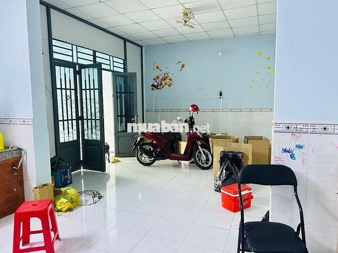 Nhà Cấp 4 100m2, Đường Tam Châu, Gần Bệnh Viện Thủ Đức, Chỉ 4,x Tỷ.