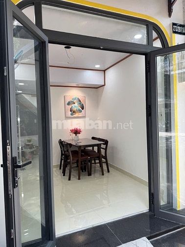 bán 4  căn nhà mặt tiền giá: 4,35tỷ, 9 tỷ số 419 bạch đằng bình Thạnh 