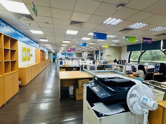 Cho thuê mặt bằng làm văn phòng tại R2 Royal City