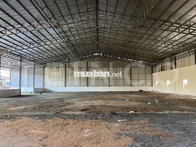 Kho xưởng bãi 1.500 m² kho xây dựng 1.200 m² điện 3 pha, gần trung tâm