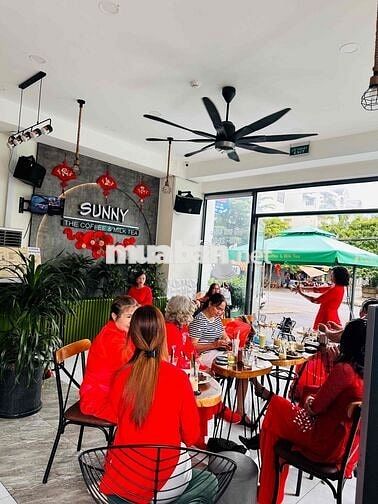NHVIÊN NỮ PARTTIME PHỤC VỤ CAFE CA SÁNG