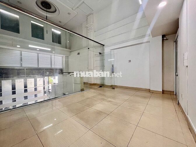 Mặt bằng mặt tiền đường Lý Phục Man chỉ 5tr/tháng