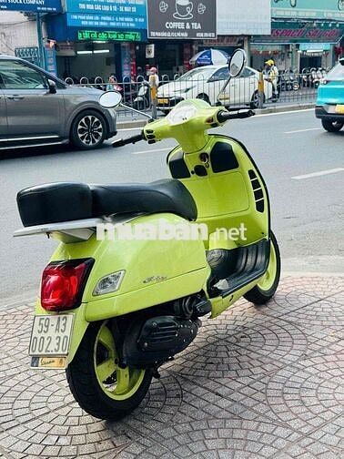 Piaggio Vespa GTS 250 ie nhập ý xe siêu đẹp zin