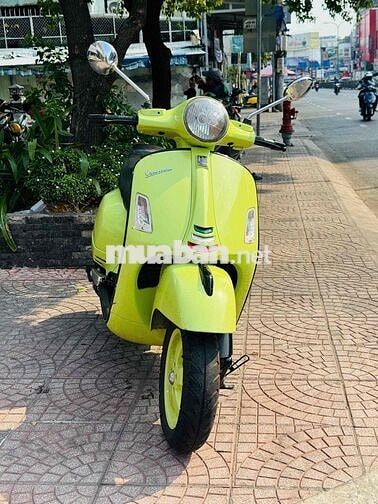 Piaggio Vespa GTS 250 ie nhập ý xe siêu đẹp zin