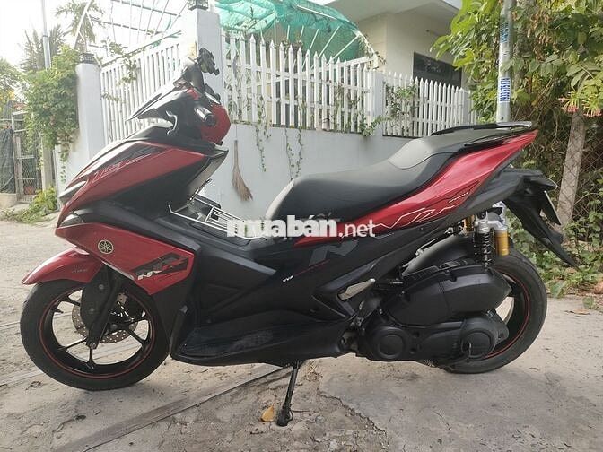 Yamaha NVX màu Đỏ