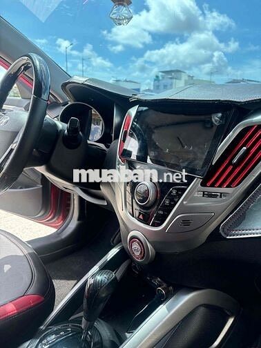 Hyundai Veloster 2011 Đỏ