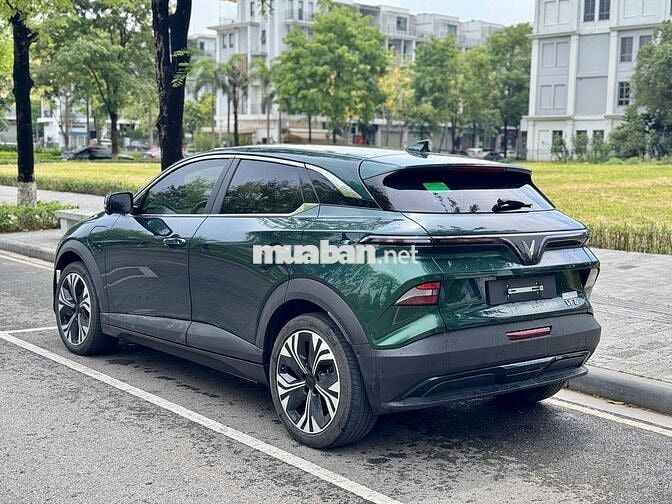 VinFast VF6 Plus 2025 - Biển Trắng