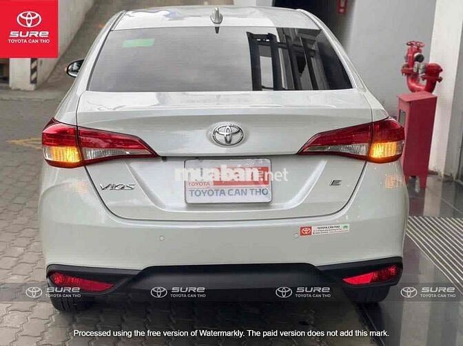 Toyota Vios E 2025 Trắng 7.000 km chính hãng